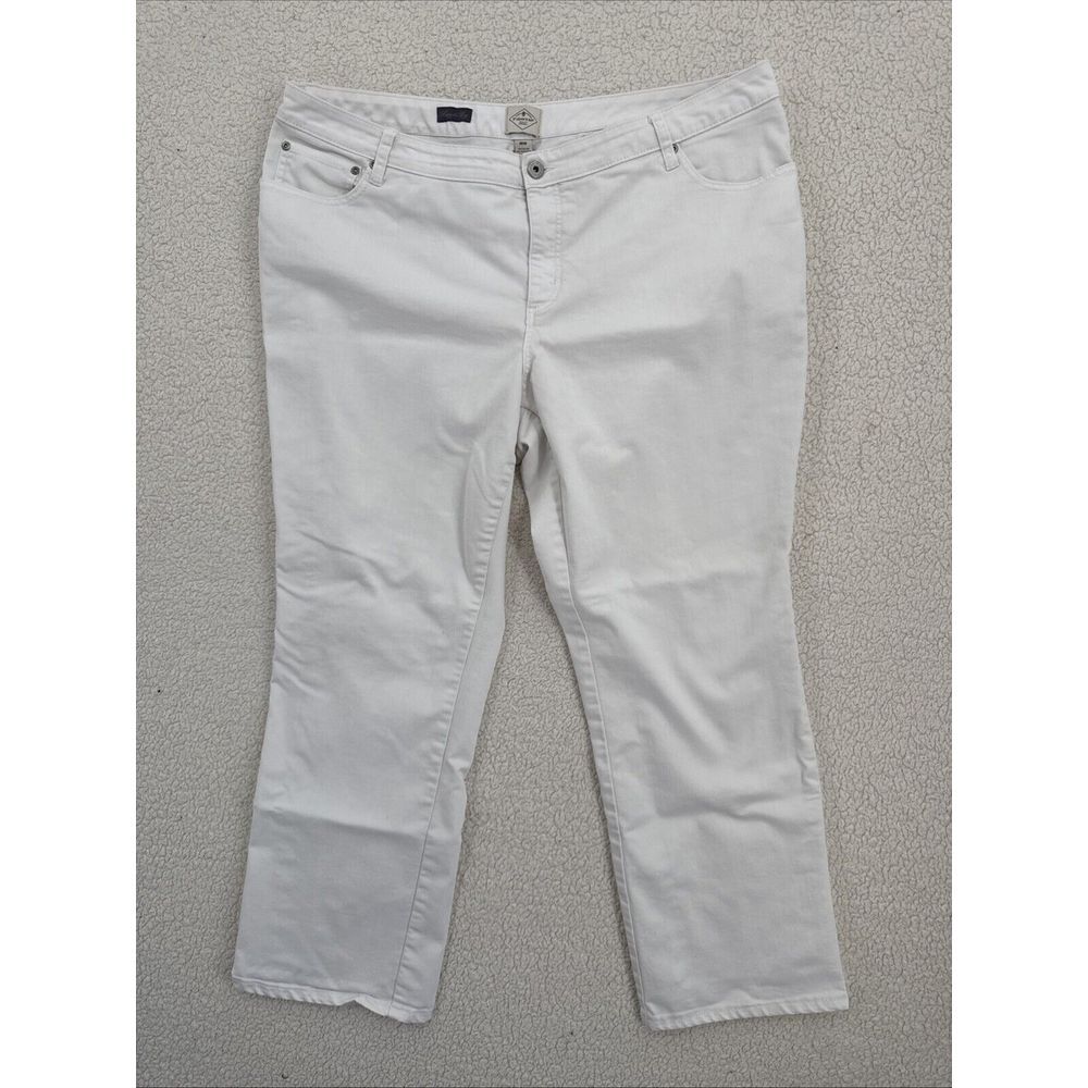 St. John's Bay Women Size 18W White Straight Leg 5‎ Pocket Jeans